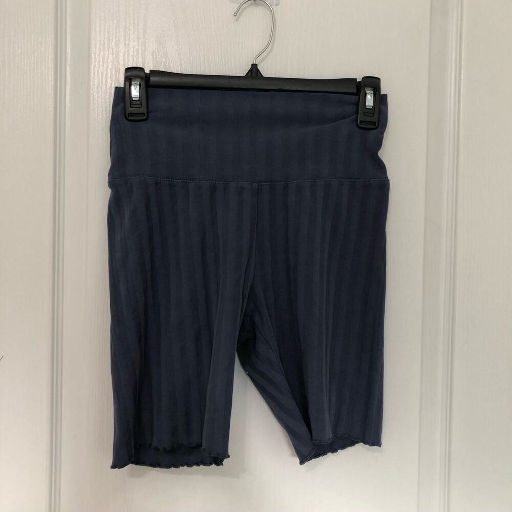 New Aerie Hi-Rise Blue Striped Bike Shorts Size M 7" Comfortable Athletic Wear